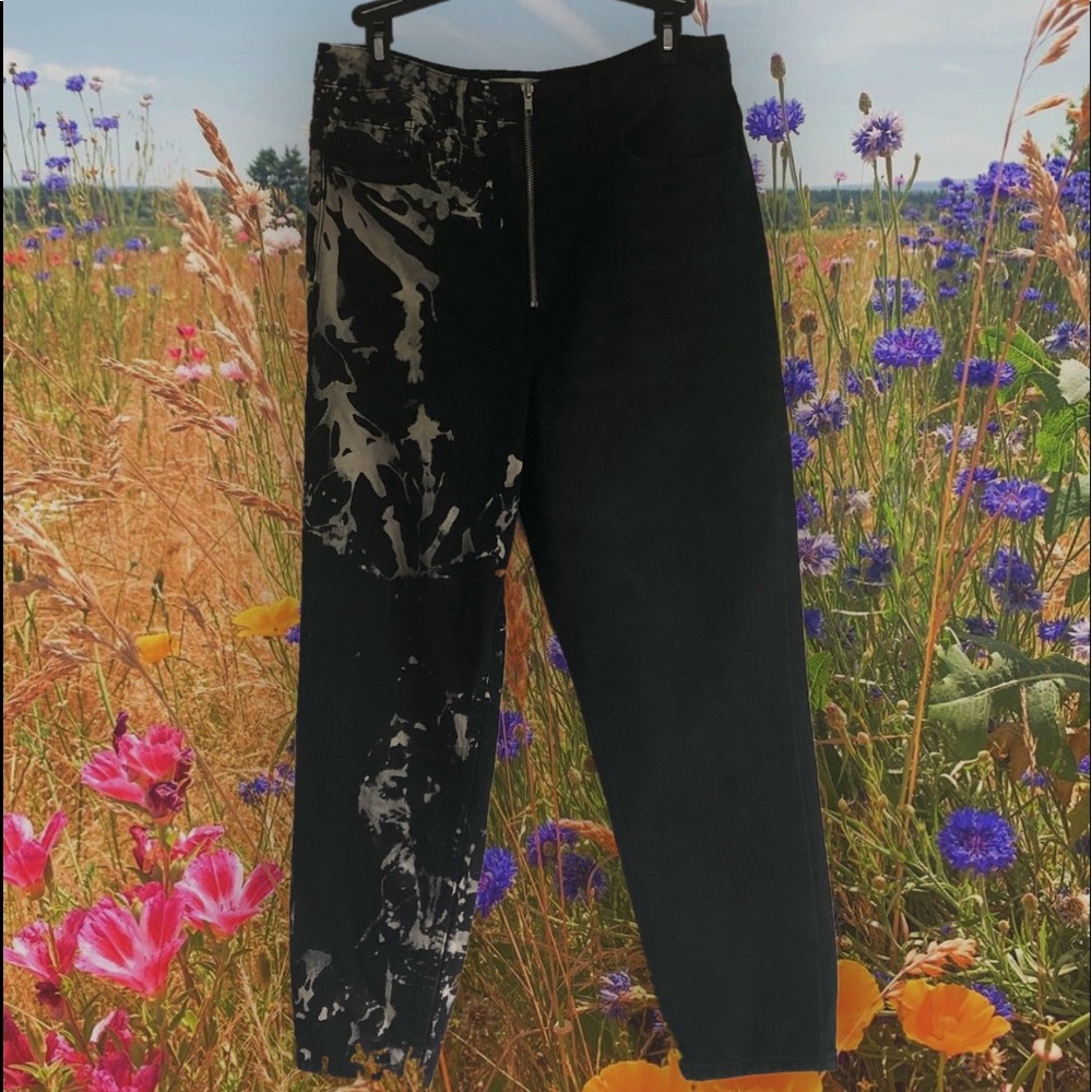 High Waisted Black Boyfriend Jeans.